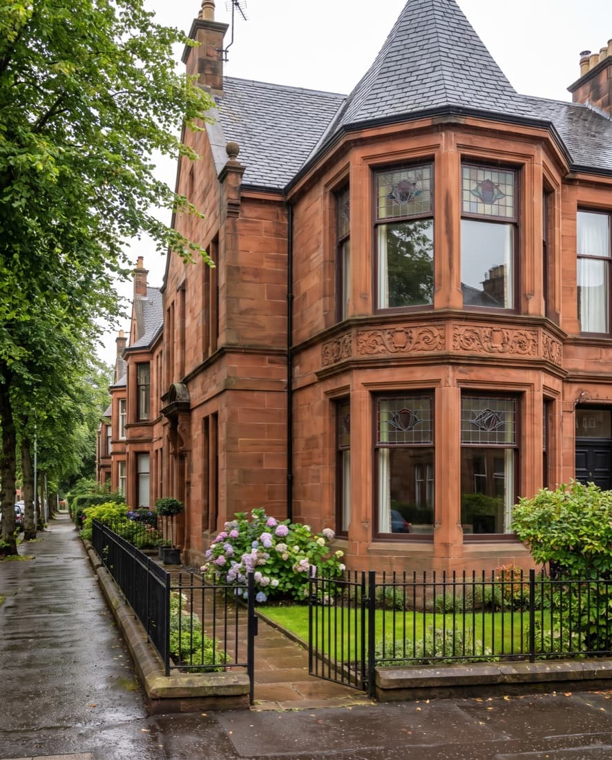 Red sandstone townhouse in Glasgow